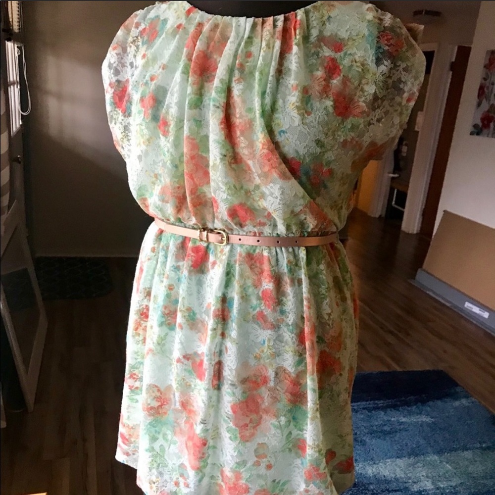 Floral dress 👗